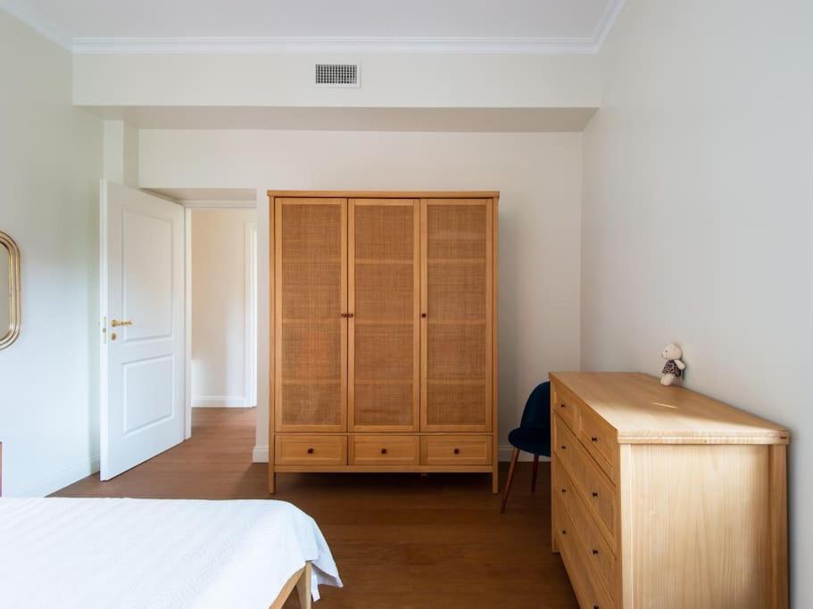 Auditorium Elegant Apartment